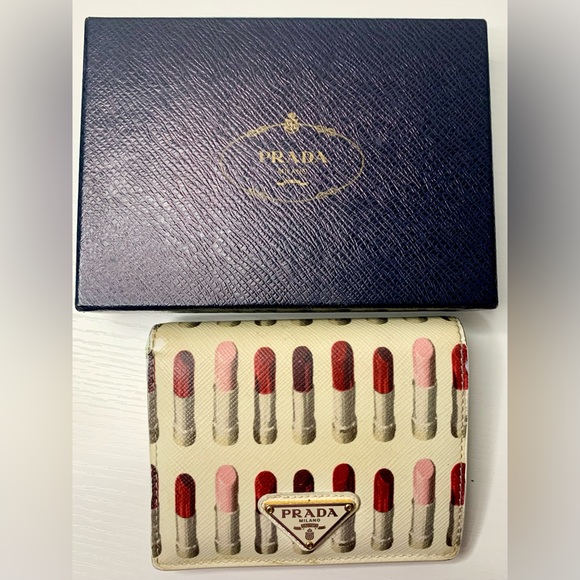 Authentic PRADA Logo Leather Lip Design Bi-Fold compact Wallet Ivory W/Box - Picture 11 of 11
